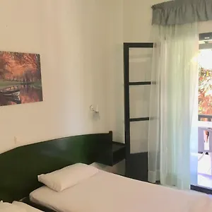 Διαμέρισμα Nikos, Άφυτος